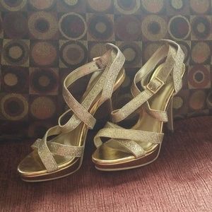 Size 6 gold sparkle heels